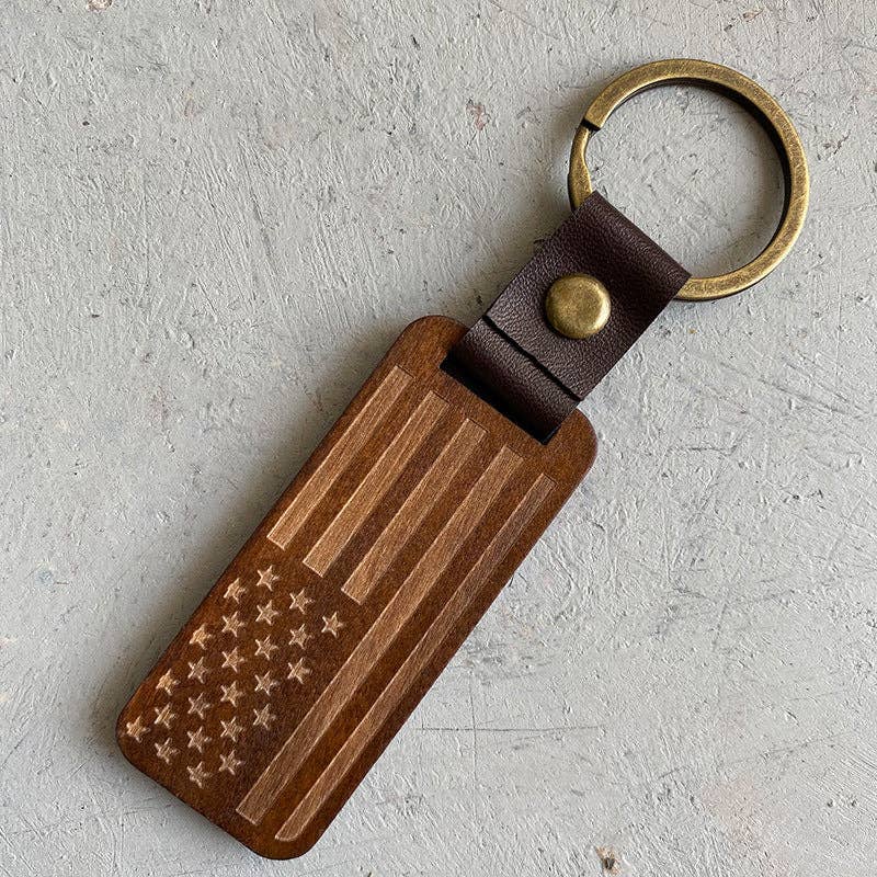 Leather Wood Pendant Keychain Mio Queena (Flag)
